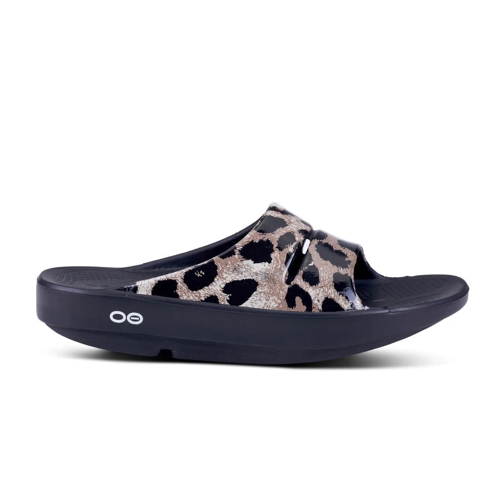'OOFOS' Women's OOahh Slide Limited Edition - Black / Cheetah 3 'OOFOS' Women's OOahh Slide Limited Edition - Black / Cheetah