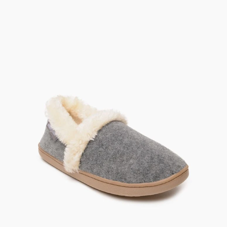 'Minnetonka' Women's Dina Slipper - Grey 3 'Minnetonka' Women's Dina Slipper - Grey